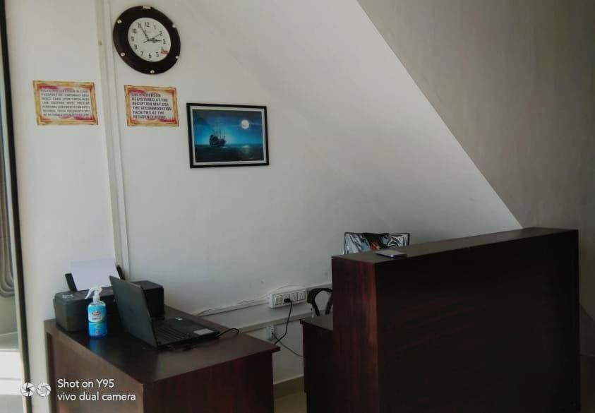 Hotel Emirates Residency Pudunagaram Exterior foto